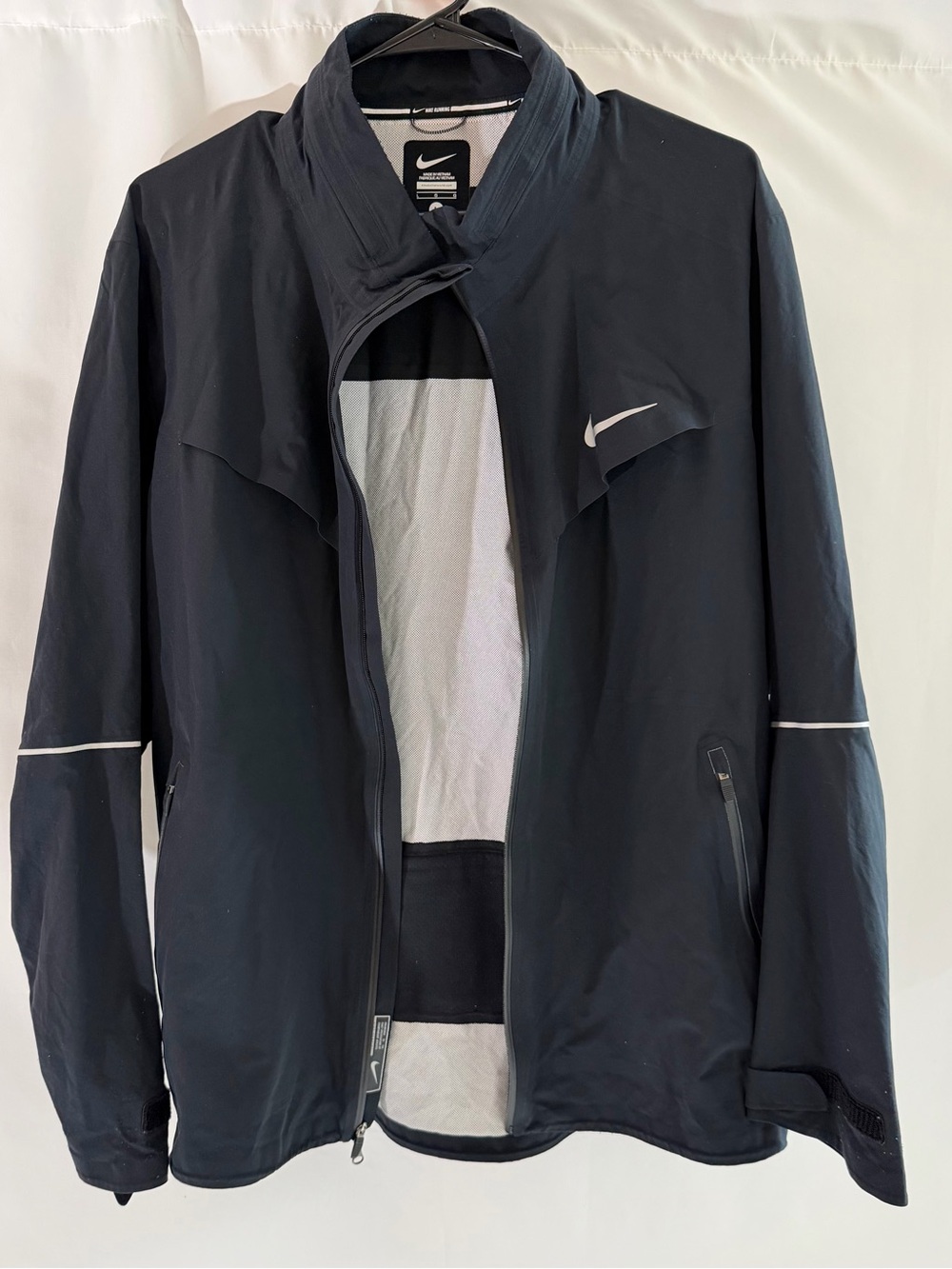 Nike Men’s Black Performance Full-Zip Training Jacket